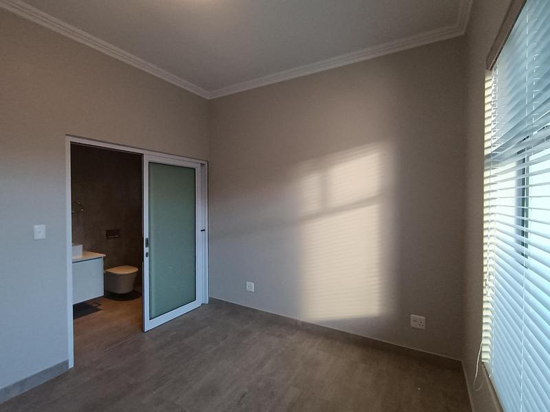 To Let 3 Bedroom Property for Rent in Kraaibosch Park Western Cape